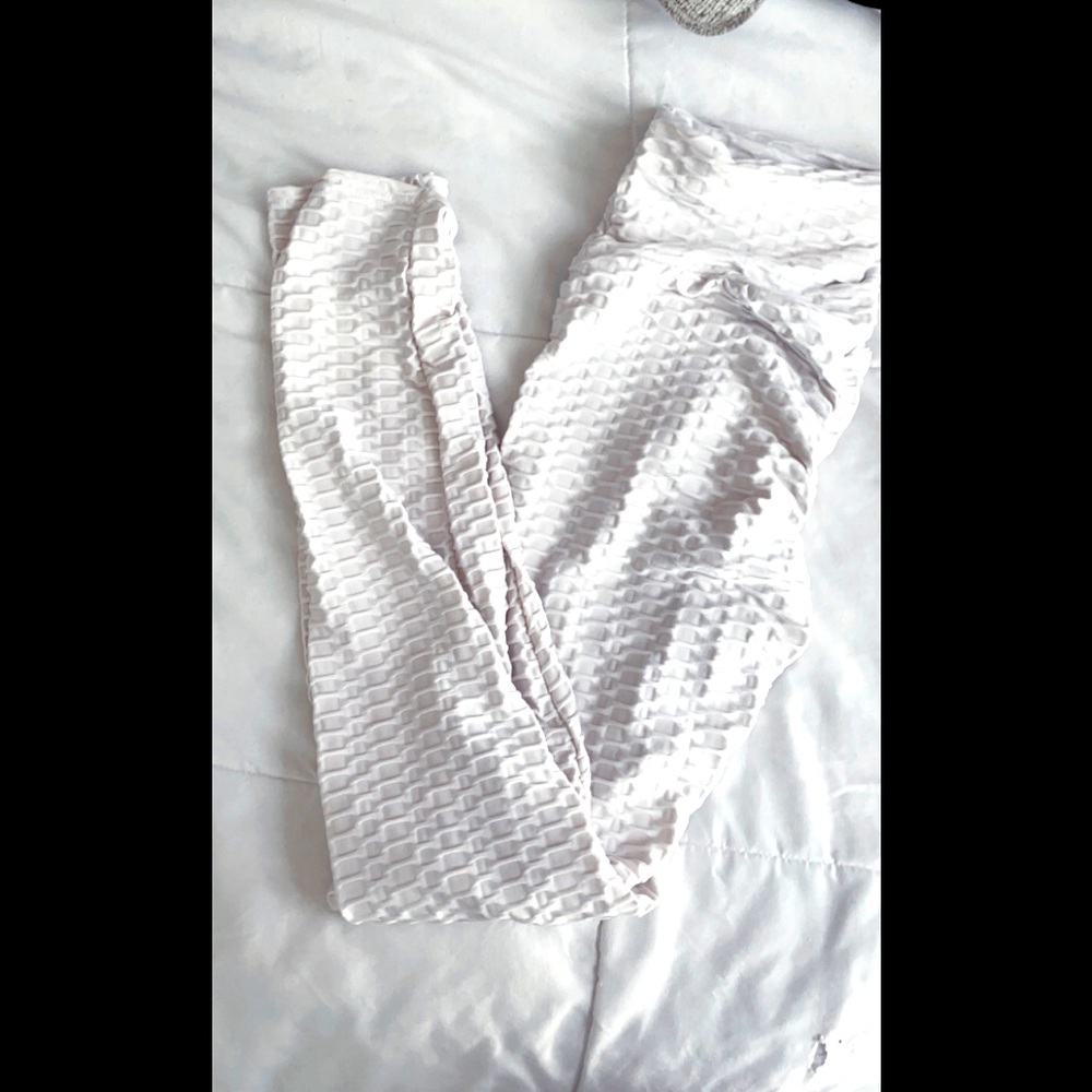 TikTok White Leggings